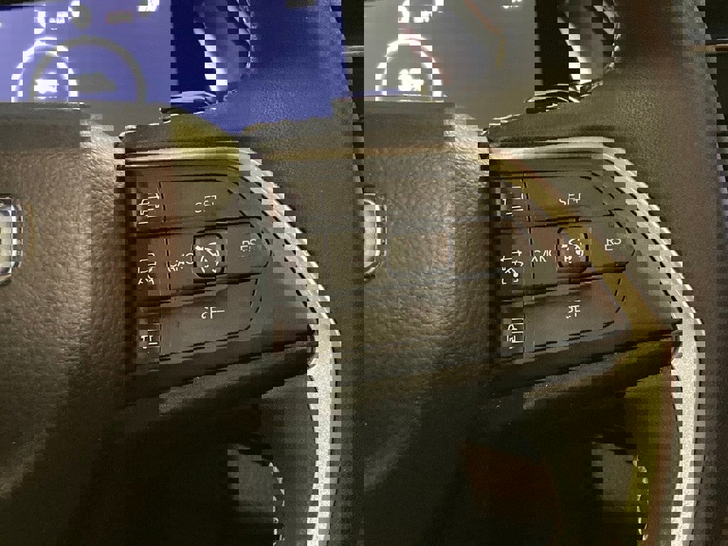 Used 2024 Jeep Grand Cherokee L Altitude image 19