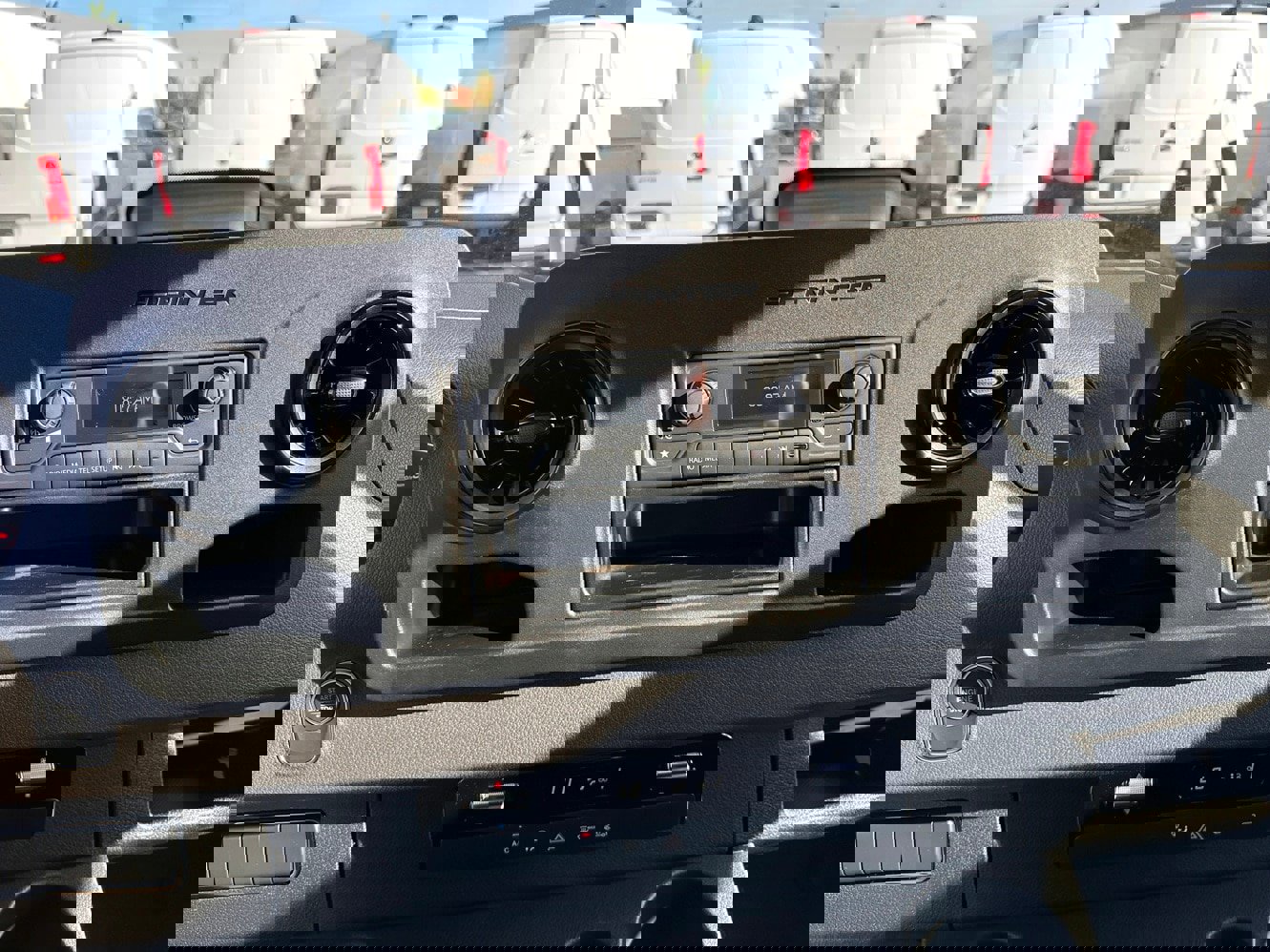 Used 2025 Mercedes-Benz Sprinter 2500 image 16