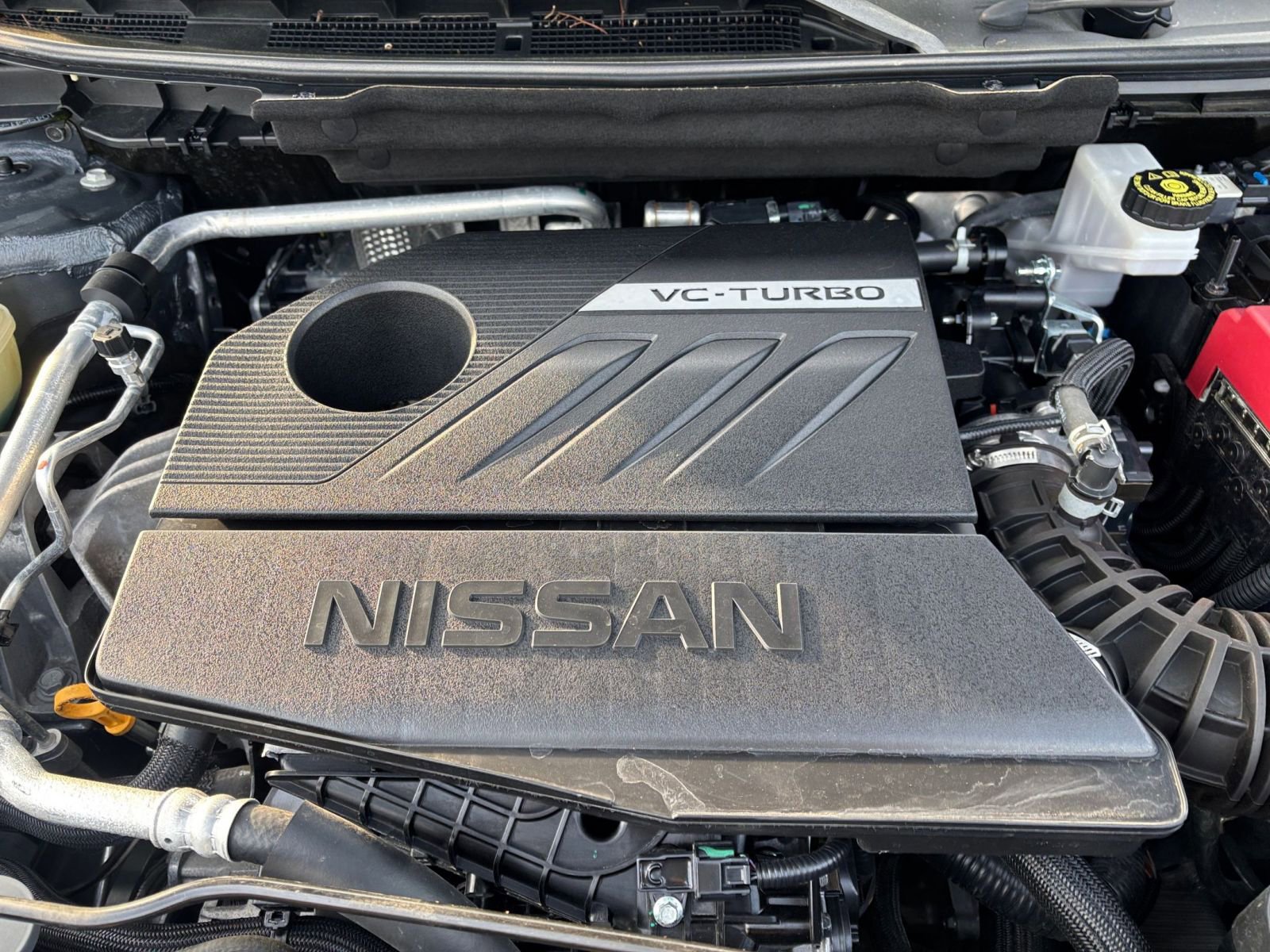 Used 2025 Nissan Rogue SV image 34
