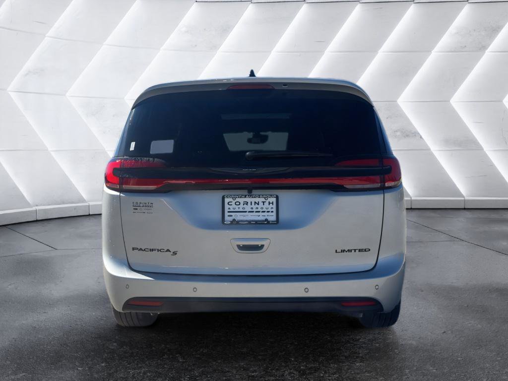 New 2026 Chrysler Pacifica Limited w/ S Appearance Package image 7