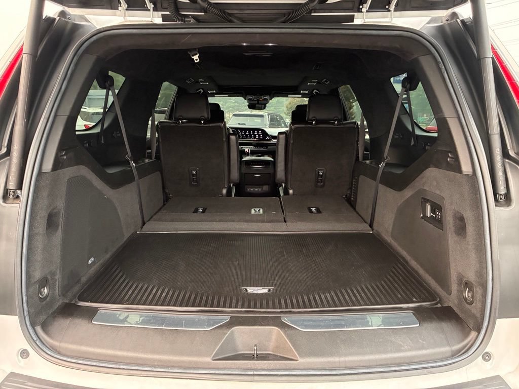 Used 2021 Cadillac Escalade ESV Sport Platinum w/ LPO, ONYX Package AWD/4WD image 13