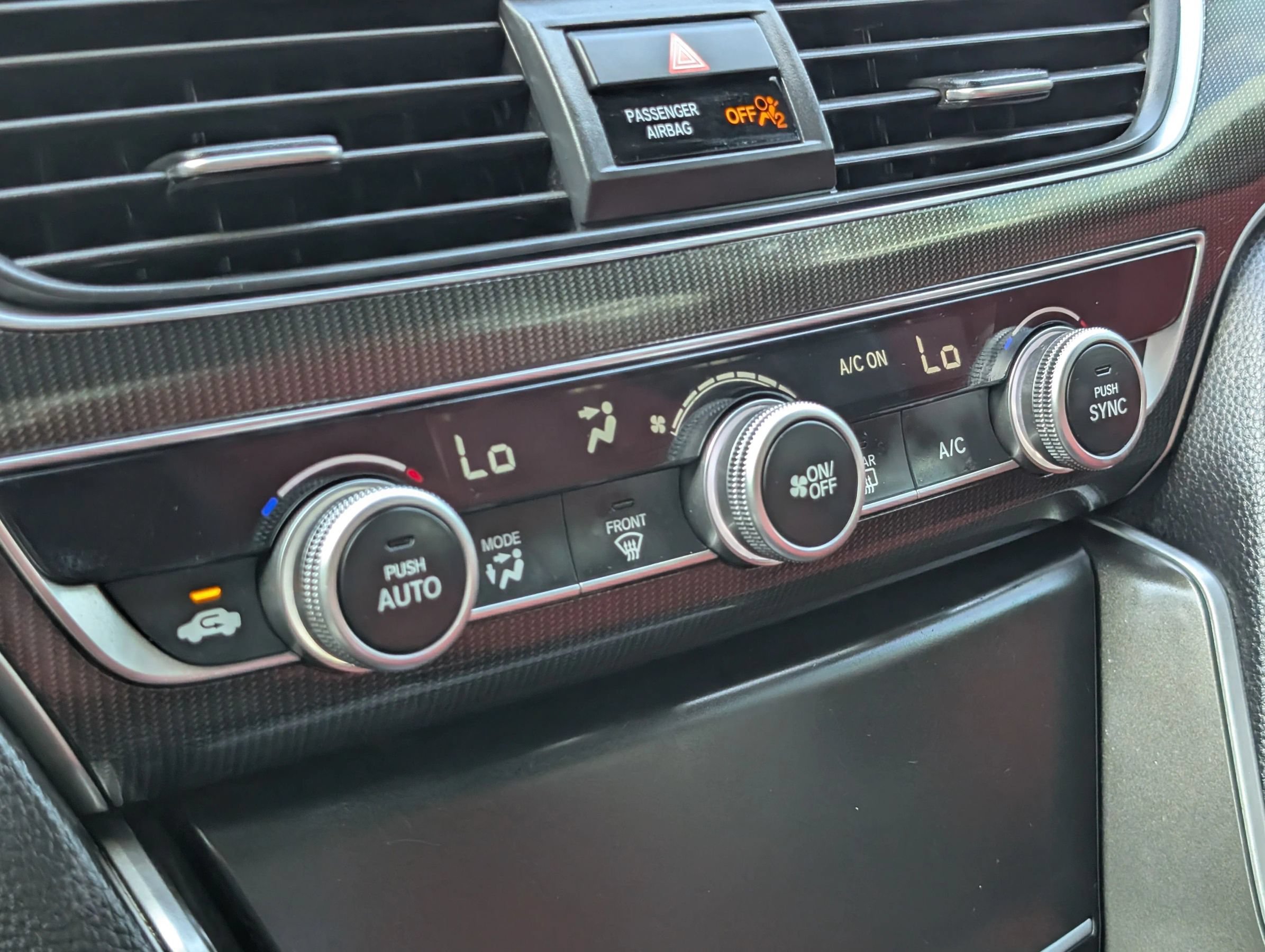 Used 2018 Honda Accord Sport image 27