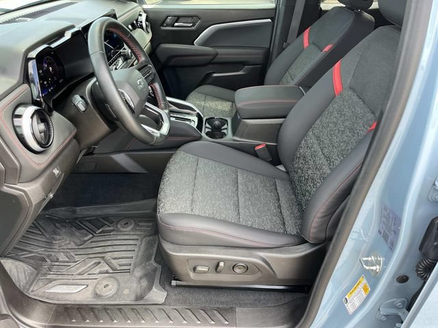 Certified 2025 Chevrolet Colorado Z71 w/ Technology Package AWD/4WD image 24