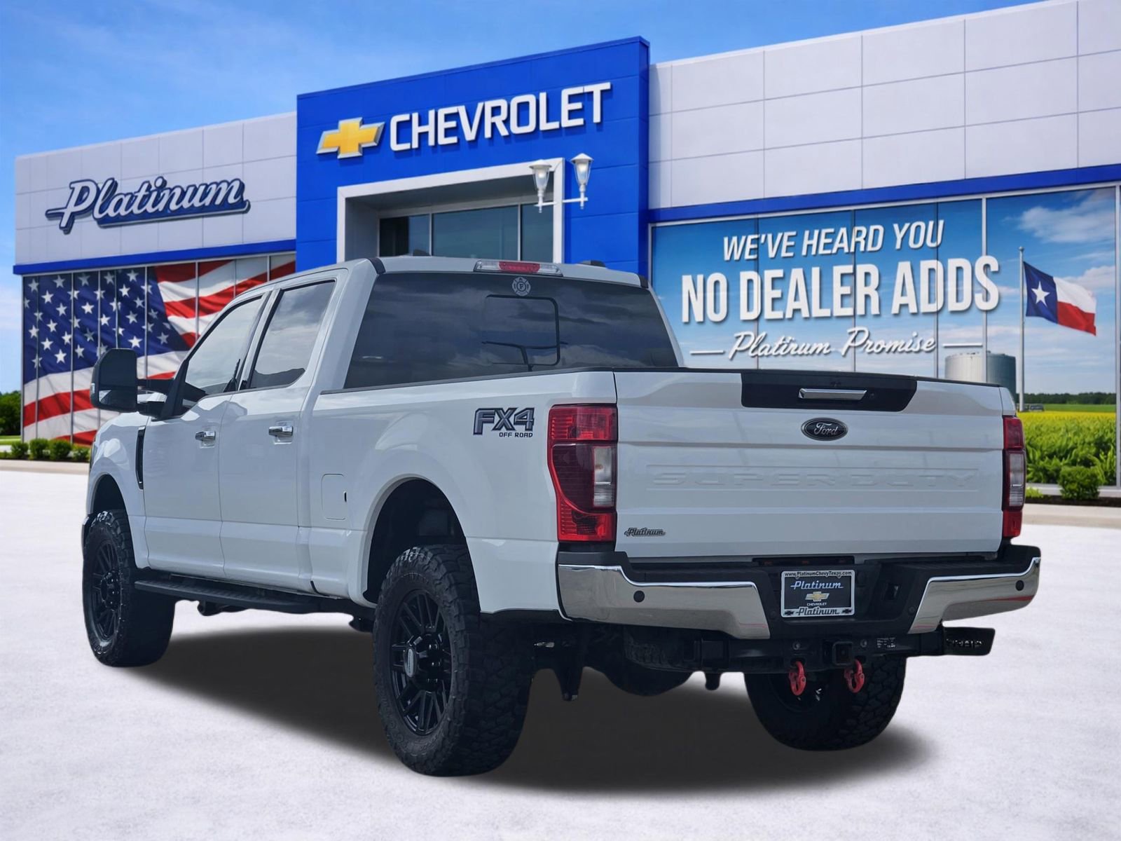 Used 2022 Ford F350 Lariat w/ Chrome Package image 4