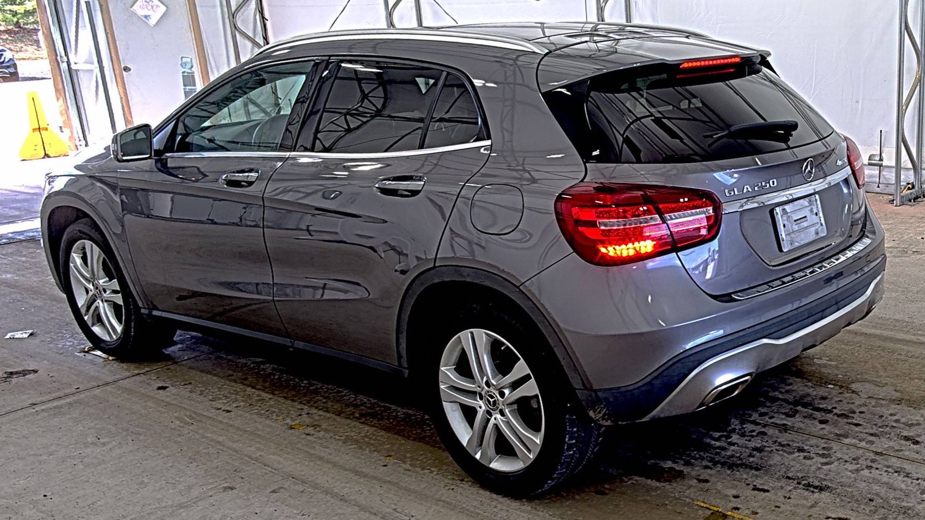 Used 2019 Mercedes-Benz GLA 250 4MATIC image 4