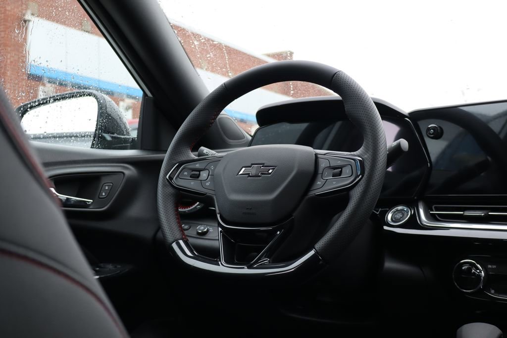 New 2026 Chevrolet Trax RS w/ Sunroof Package image 38