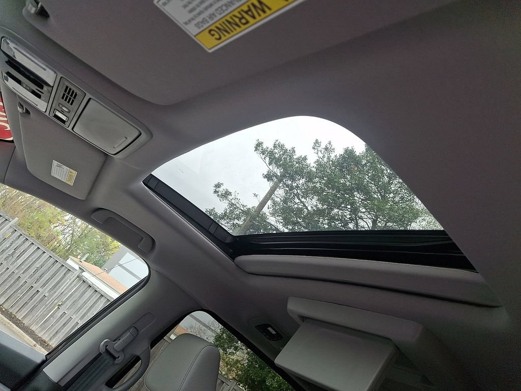 Used 2024 Honda Odyssey Touring image 27