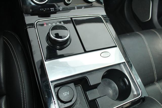 Used 2018 Land Rover Range Rover Velar S image 16