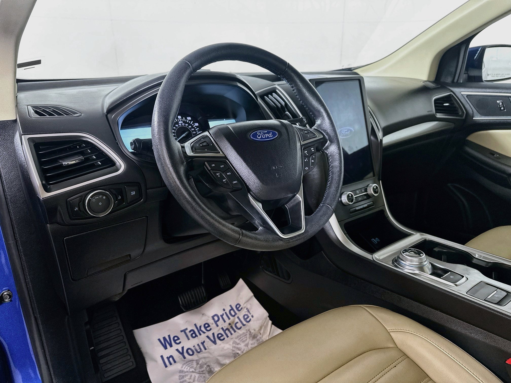 Used 2024 Ford Edge SEL AWD/4WD image 9