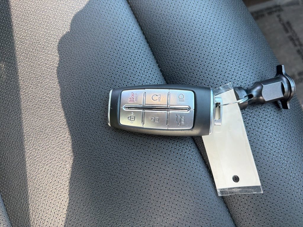 Used 2025 Genesis GV70 2.5T image 28