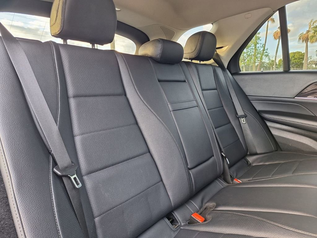 Used 2020 Mercedes-Benz GLE 450 4MATIC w/ Premium Package image 32