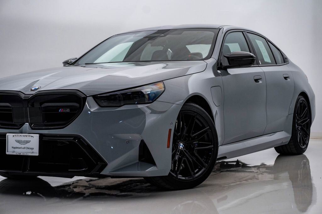 Used 2025 BMW M5 AWD/4WD image 2