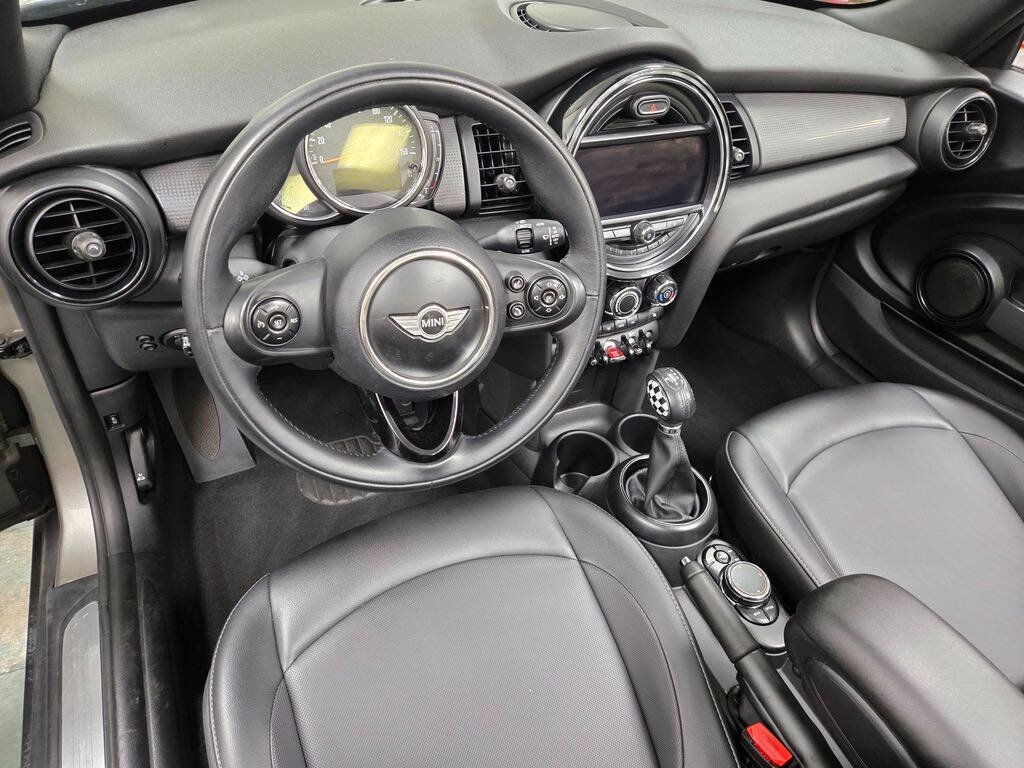Used 2019 MINI Cooper Convertible w/ Signature Upholstery Package FWD image 19