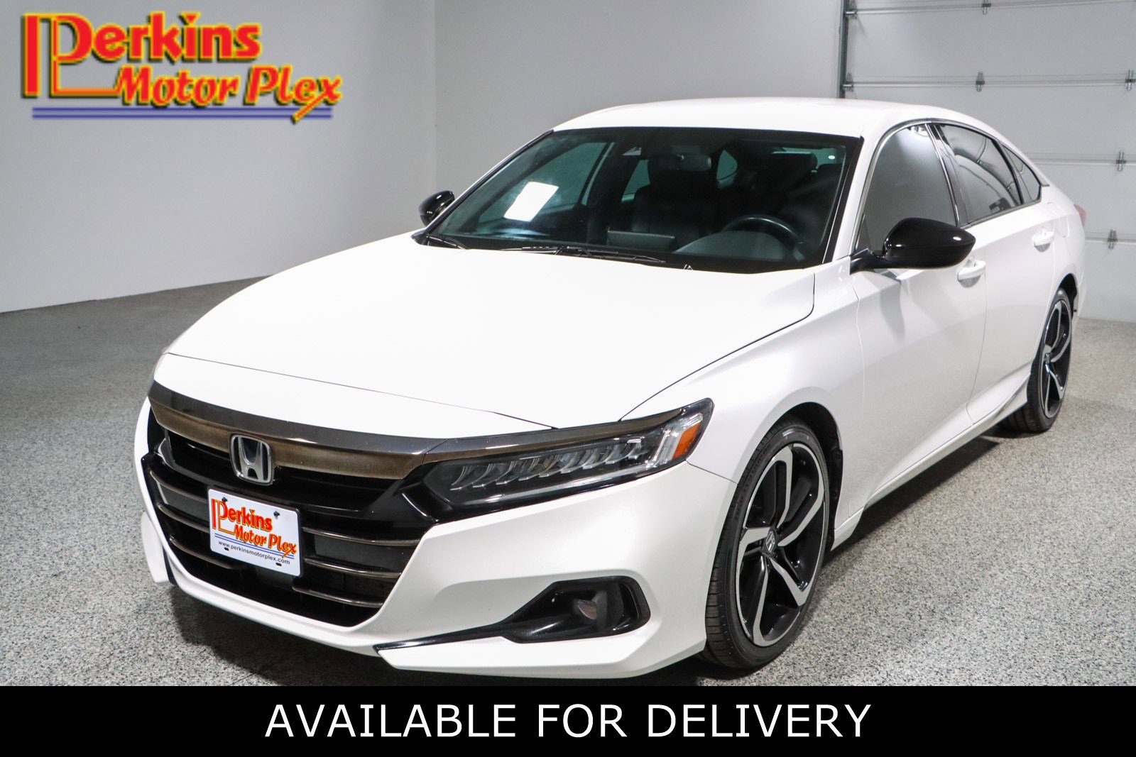 Used 2022 Honda Accord Sport image 1