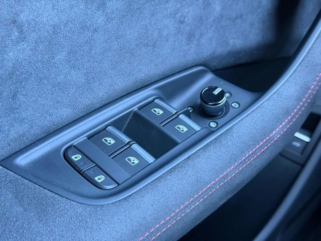 Used 2025 Audi RS Q8 performance image 26