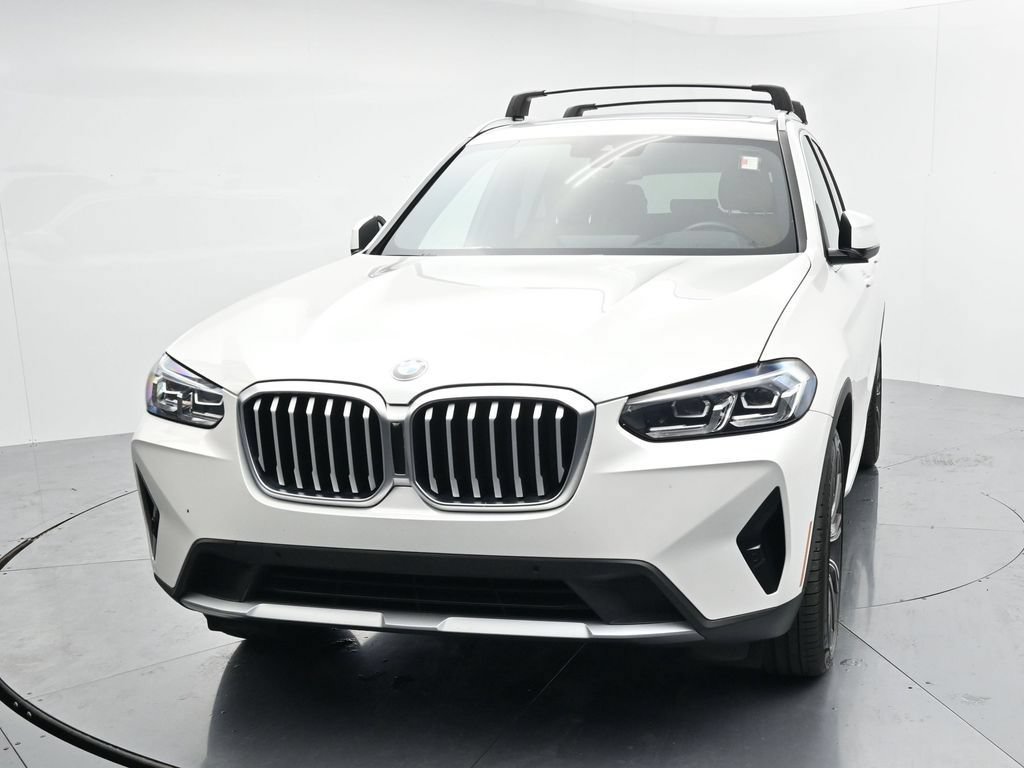 Used 2022 BMW X3 xDrive30i w/ Premium Package AWD/4WD image 3
