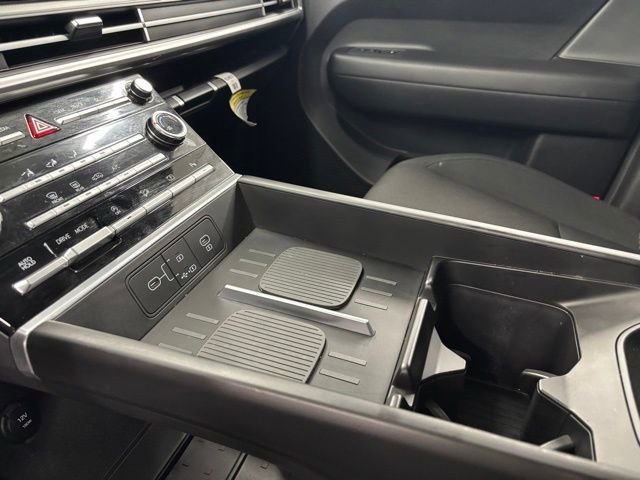 Used 2025 Hyundai Santa Fe SE image 10