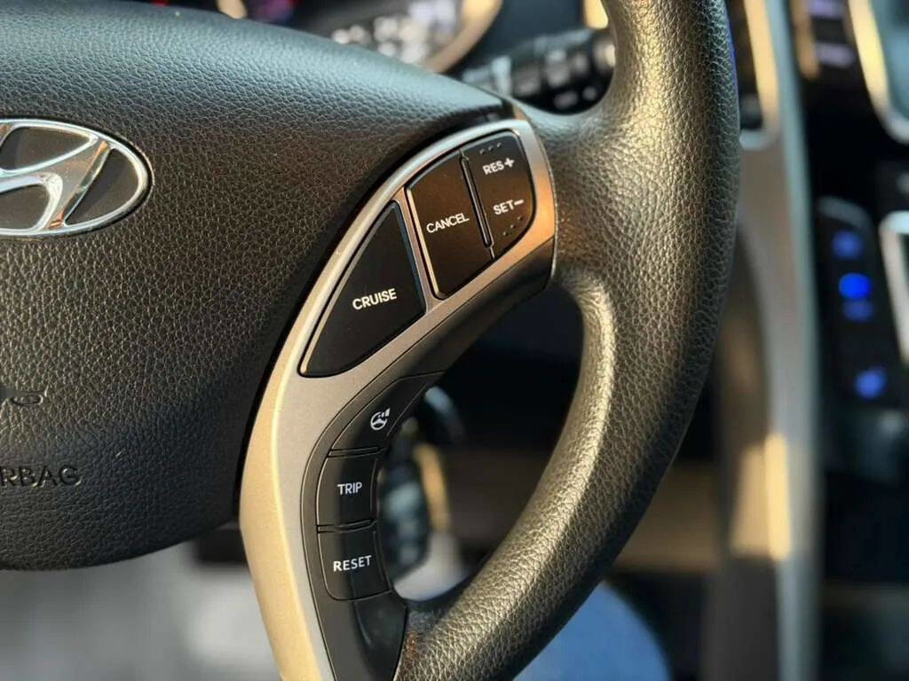 Used 2016 Hyundai Elantra GT image 10