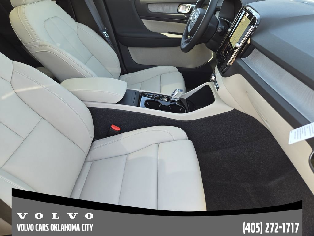 New 2026 Volvo XC40 B5 Ultra w/ Protection Package Premier AWD/4WD image 13