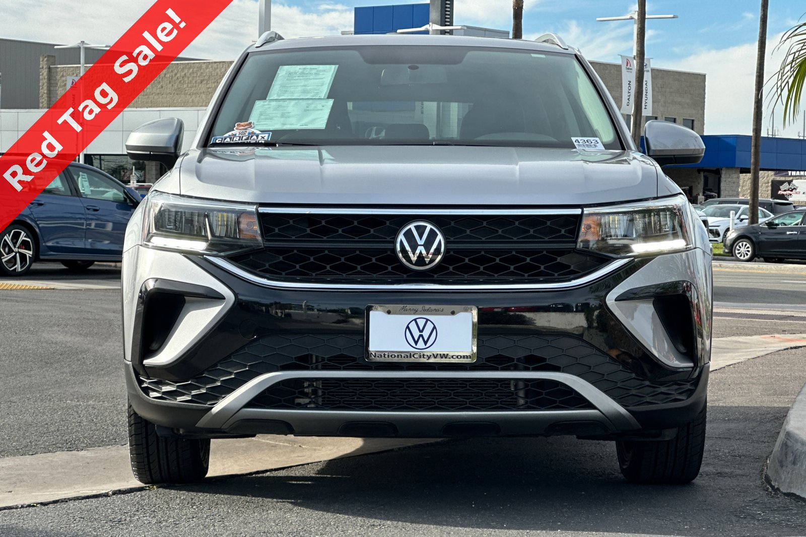 Certified 2022 Volkswagen Taos SE w/ Panoramic Sunroof Package image 10