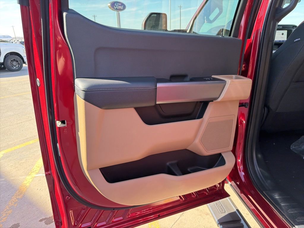 New 2026 Ford F250 4x4 Crew Cab Super Duty image 19