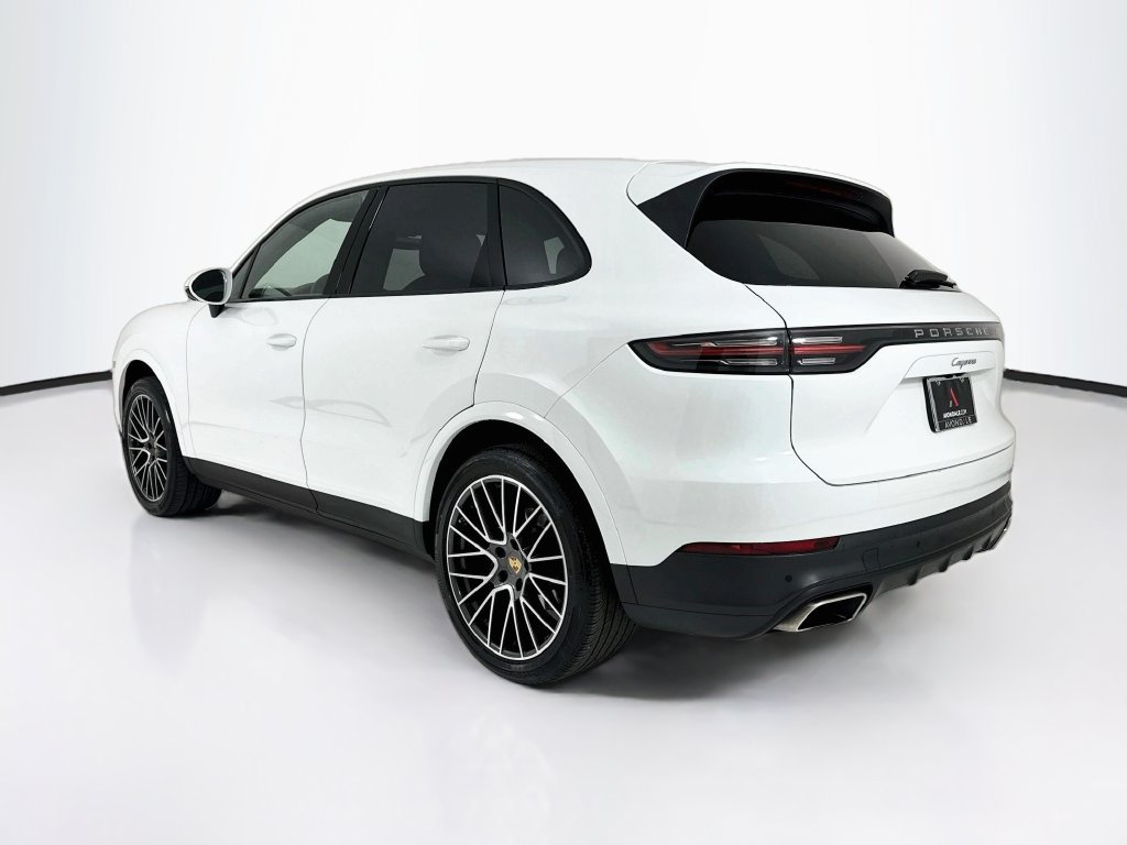 Certified 2023 Porsche Cayenne AWD/4WD image 3