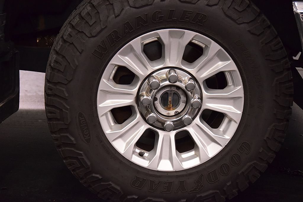 Used 2022 Ford F250 XL w/ STX Appearance Package AWD/4WD image 13