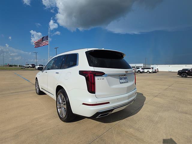 Used 2025 Cadillac XT6 Premium Luxury FWD image 6