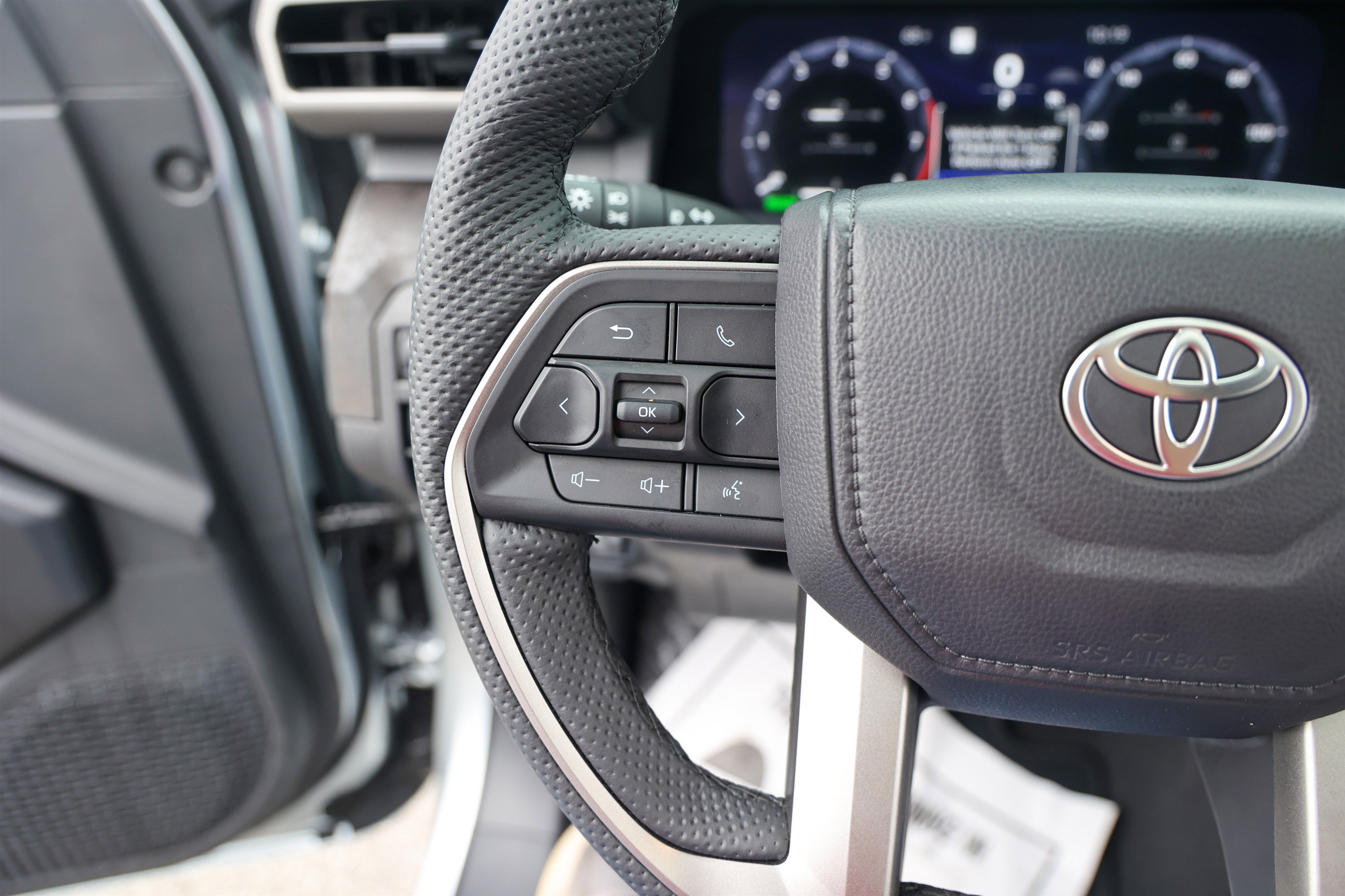 Certified 2026 Toyota Tacoma Limited AWD/4WD image 20