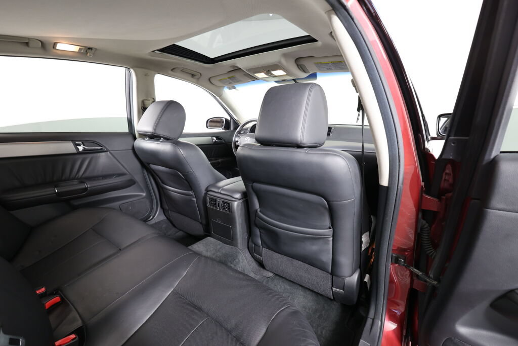 Used 2007 INFINITI M45 Sport w/ Technology Pkg RWD image 19