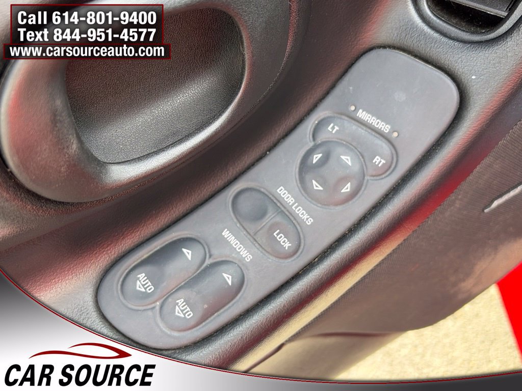 Used 1999 Chevrolet Corvette Coupe w/ Performance Handling Pkg RWD image 13