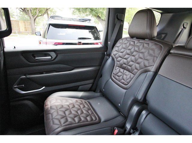New 2026 Nissan Armada Platinum Reserve AWD/4WD image 9