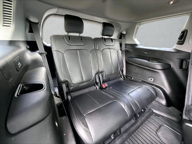 Used 2023 Jeep Grand Cherokee L Limited RWD image 30