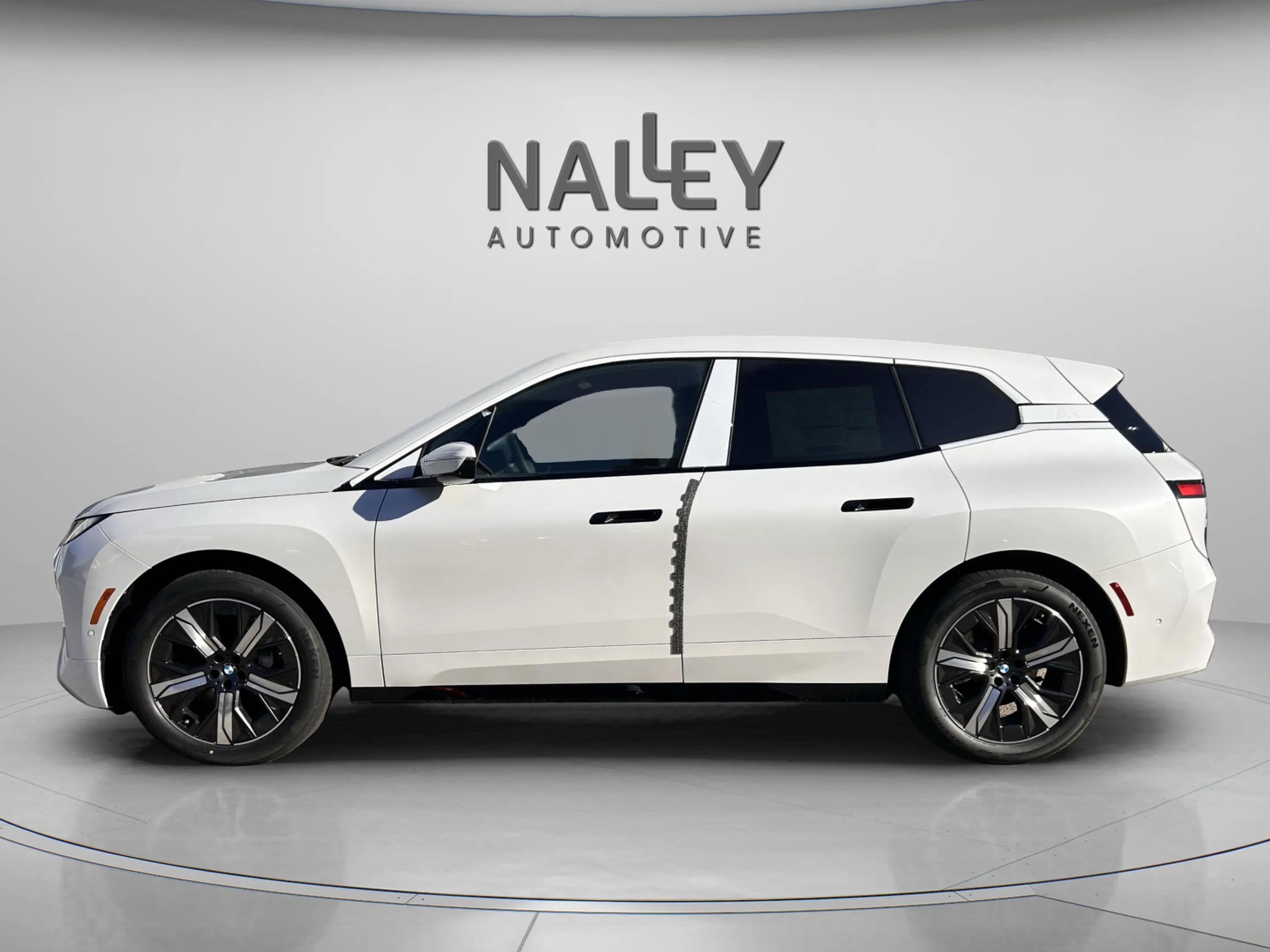 Used 2026 BMW iX xDrive45 w/ Premium Package image 3