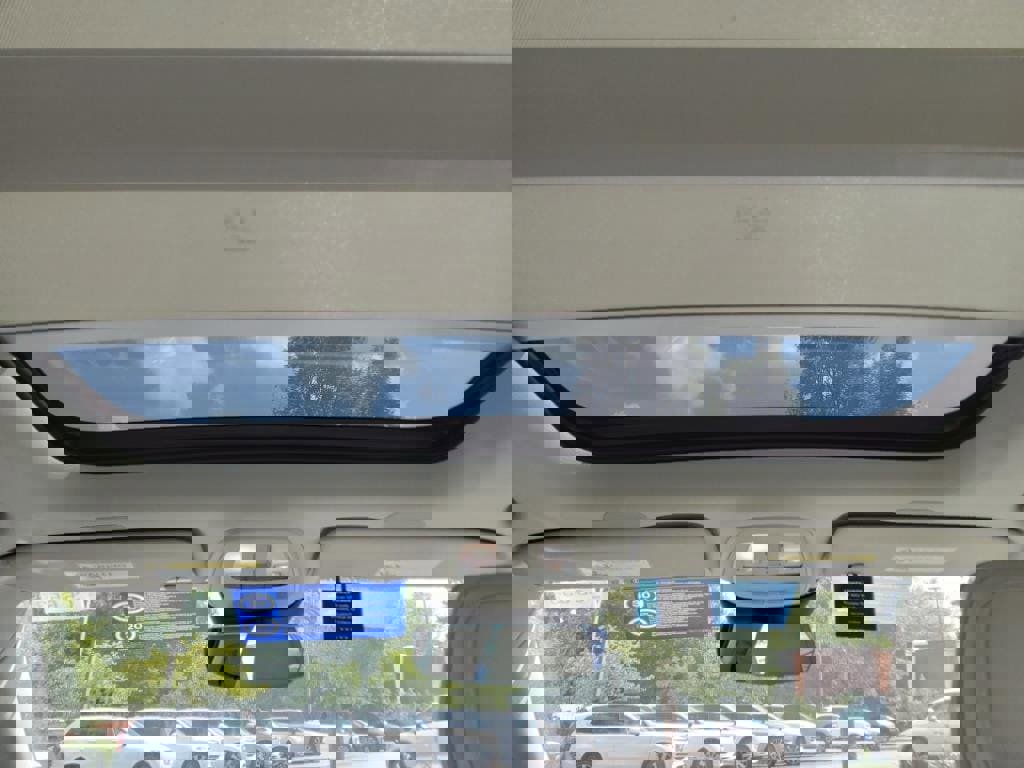 New 2024 Volvo S60 B5 Plus w/ Climate Package image 9