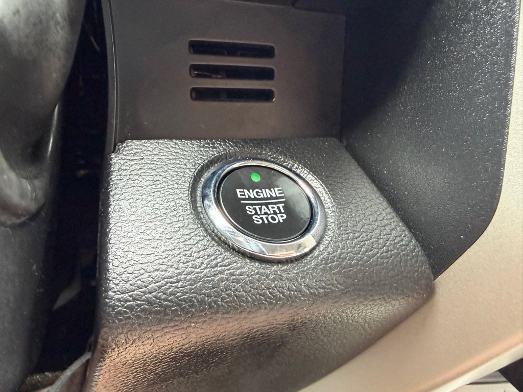 Used 2019 Ford F250 Lariat w/ Lariat Ultimate Package RWD image 32