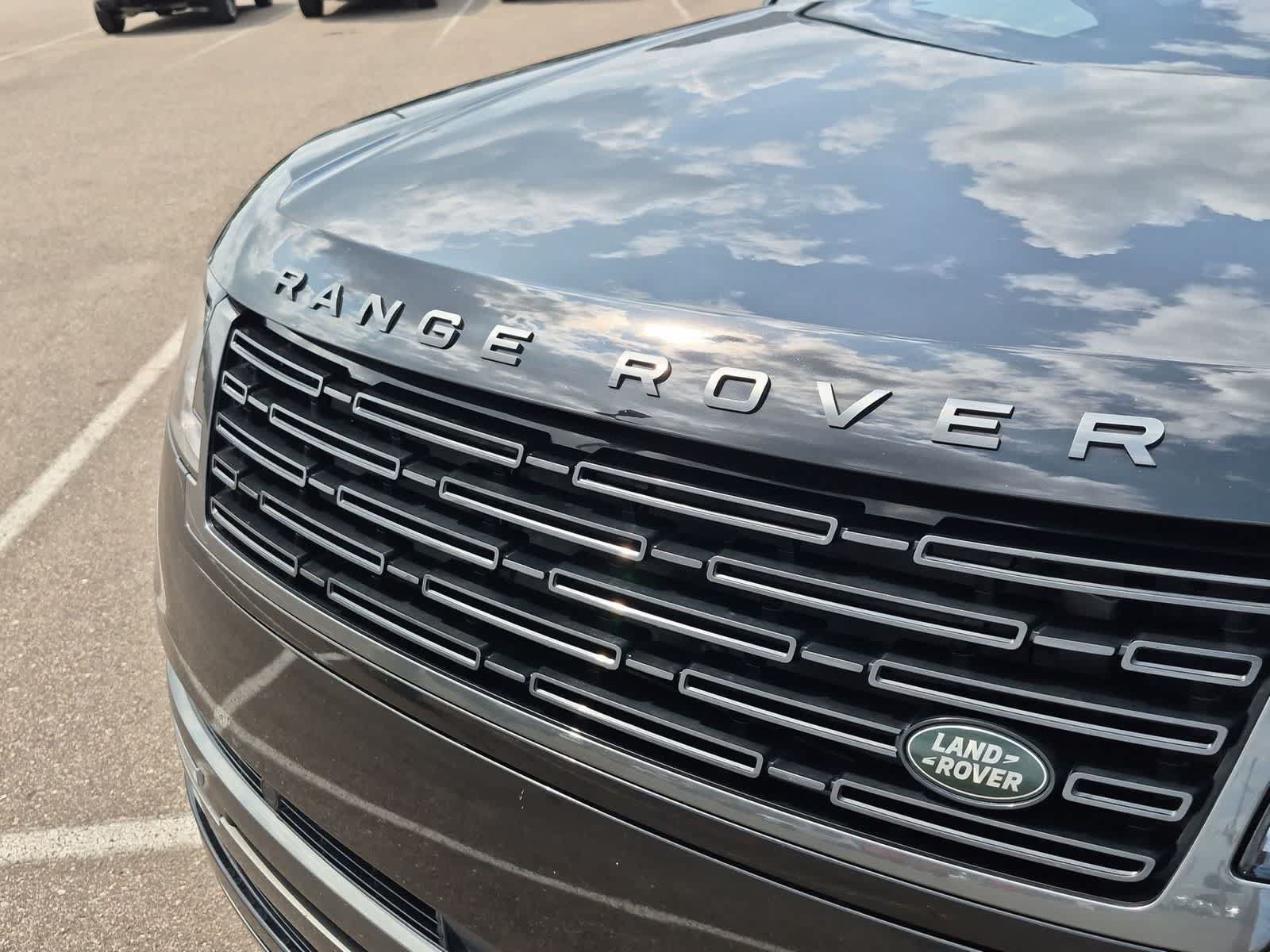 Certified 2023 Land Rover Range Rover First Edition AWD/4WD image 12