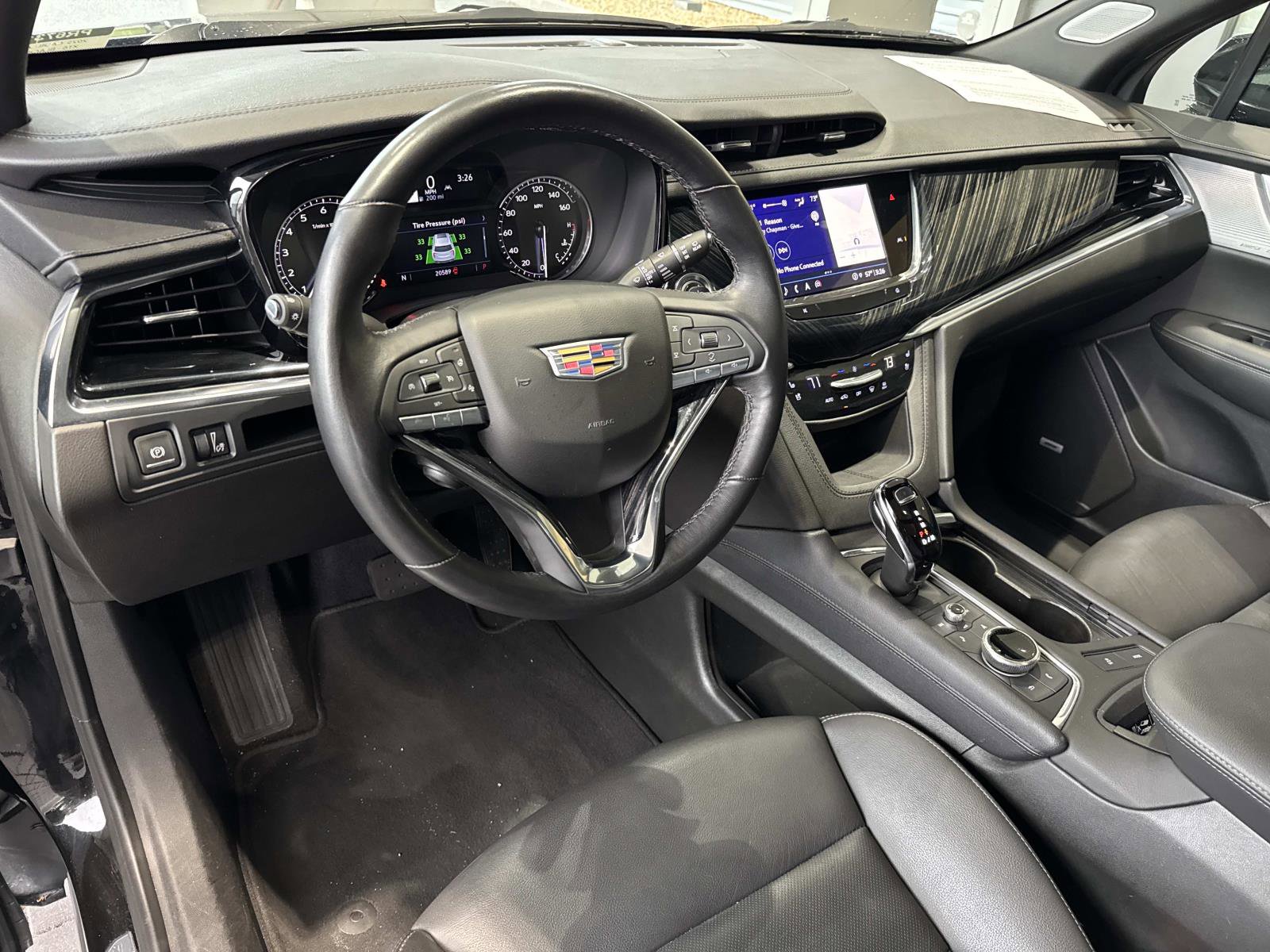 Used 2025 Cadillac XT6 Premium Luxury image 23