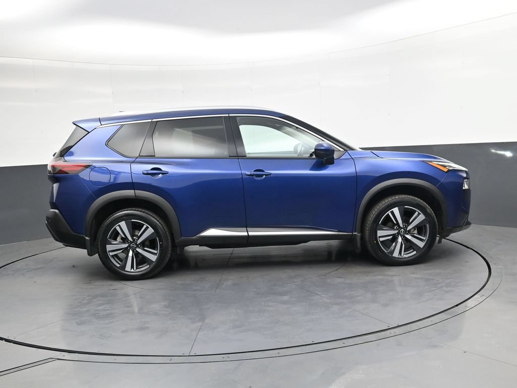 Used 2023 Nissan Rogue SL FWD image 3