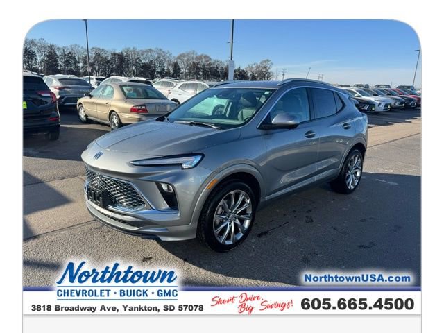 Used 2025 Buick Encore GX Avenir w/ Avenir Technology Package image 29