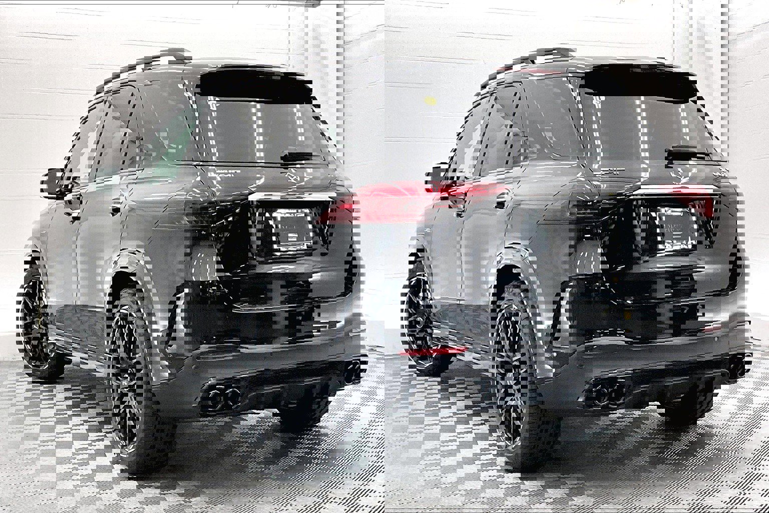 New 2026 Mercedes-Benz GLE 53 AMG 4MATIC image 2