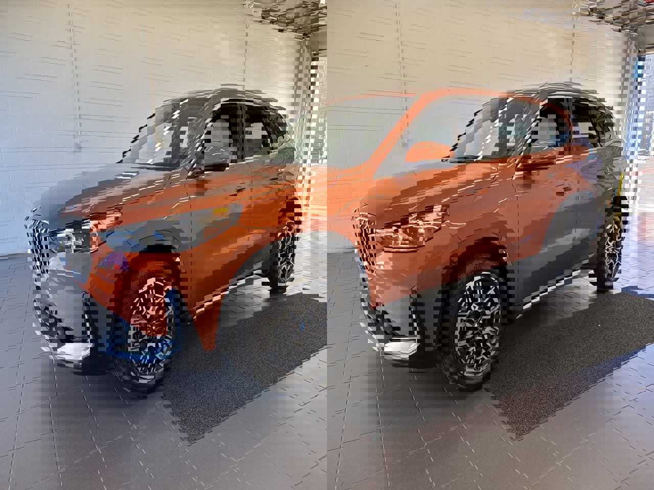 New 2025 BMW X1 xDrive28i w/ Technology Package image 4