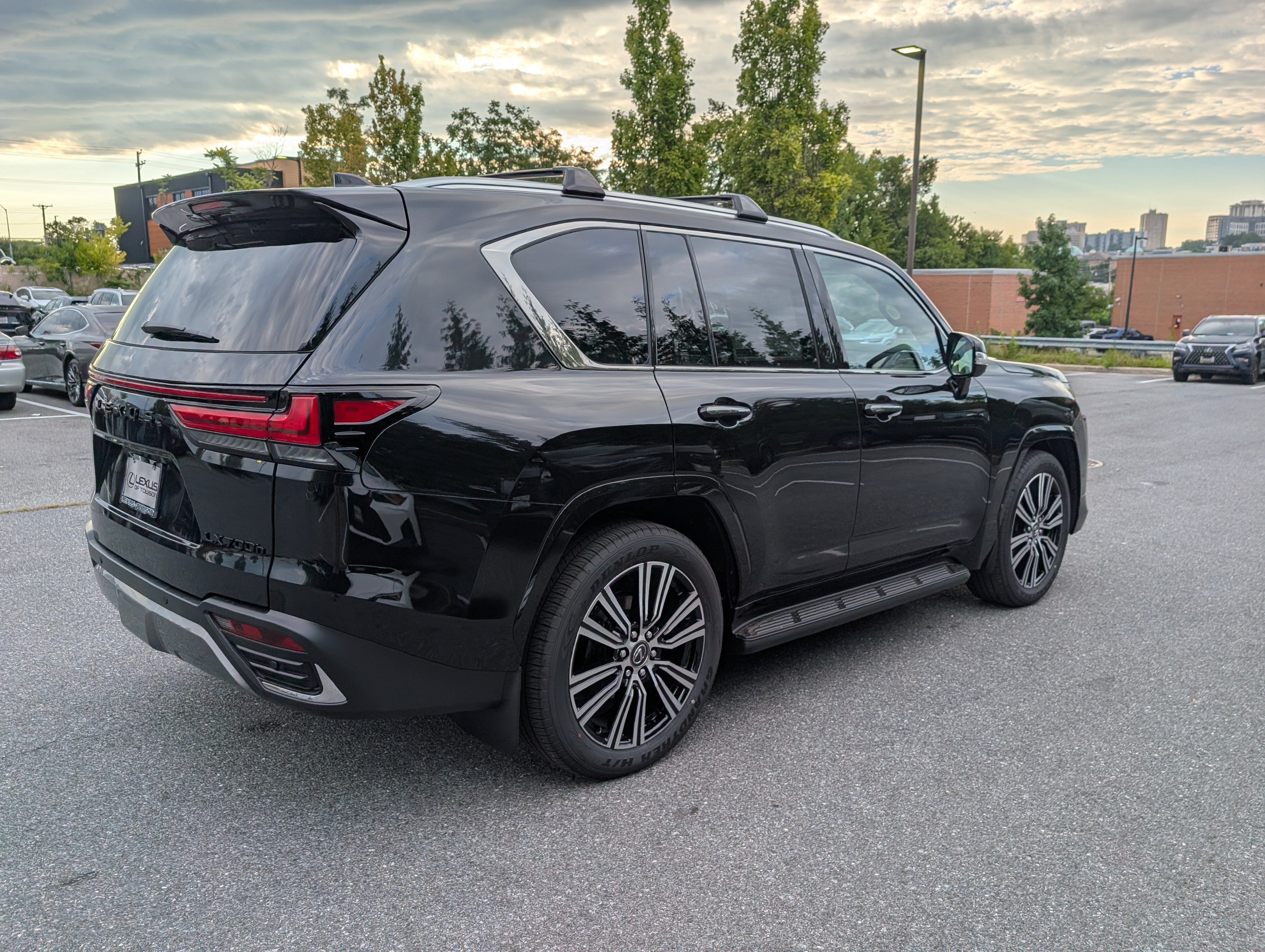 New 2026 Lexus LX 700h Luxury w/ Accessory Package (Z1) AWD/4WD image 2