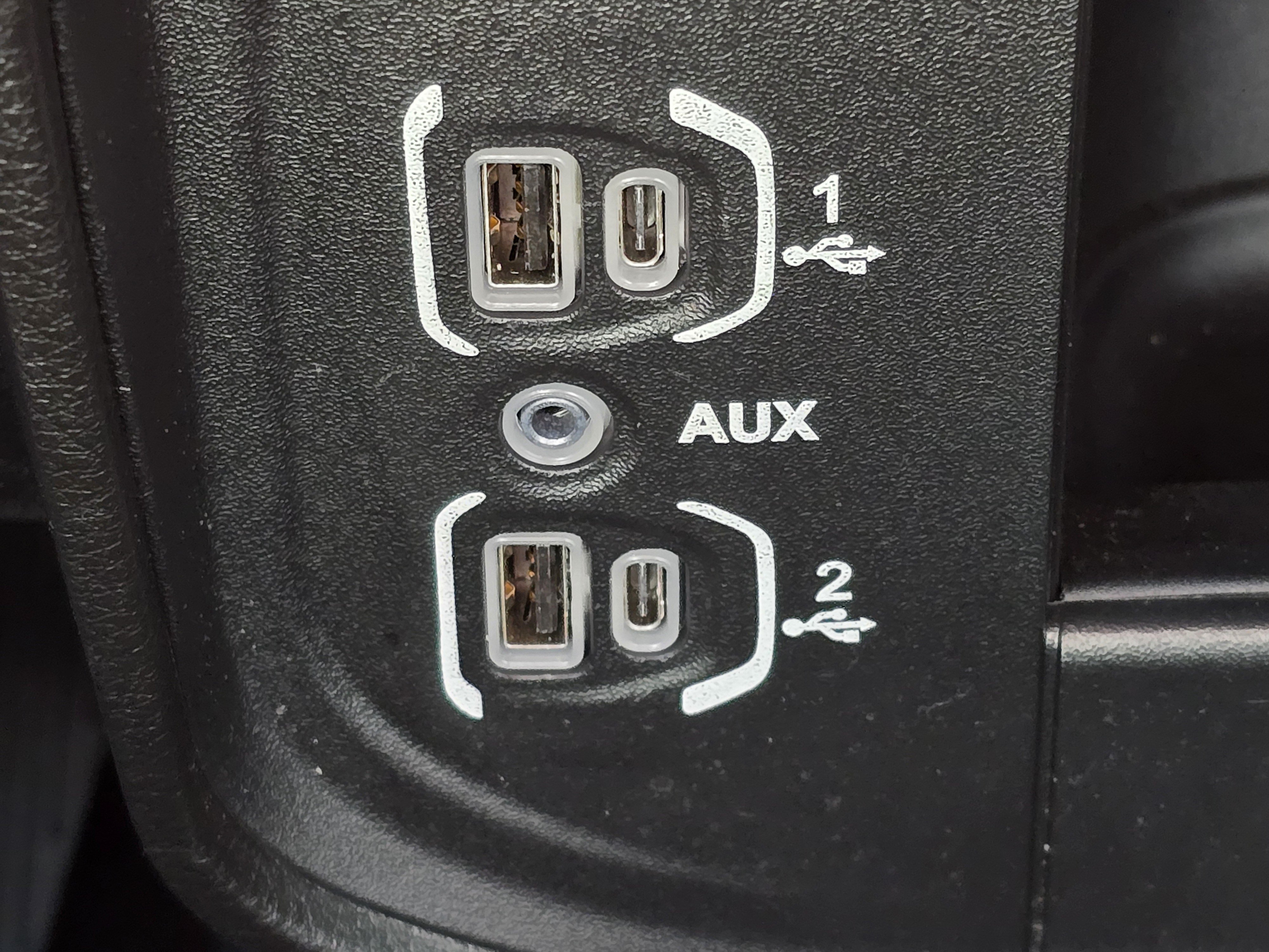 Used 2025 RAM 2500 Big Horn AWD/4WD image 14