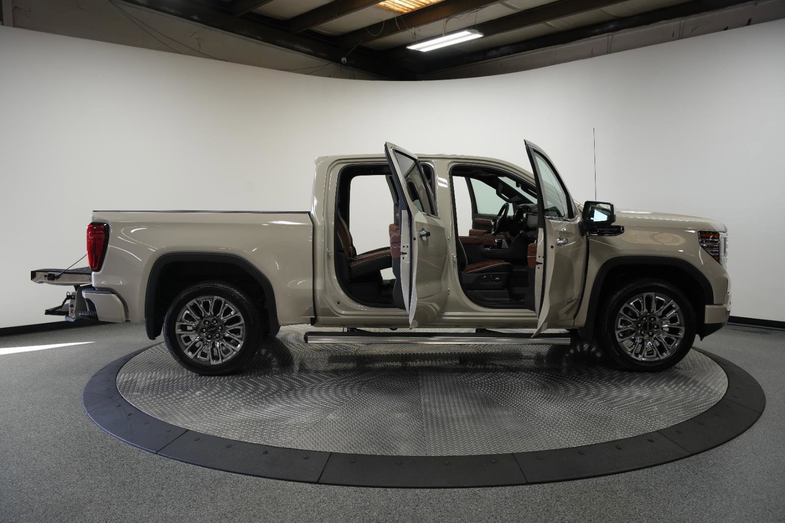 New 2026 GMC Sierra 1500 Denali Ultimate AWD/4WD image 13