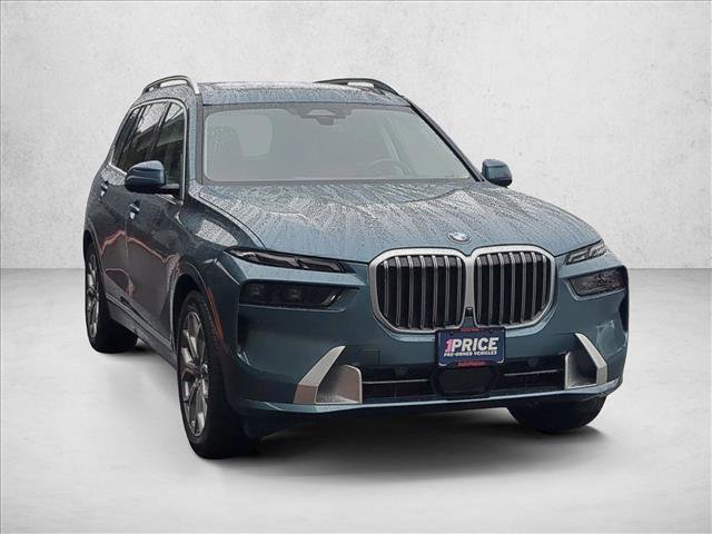 Used 2026 BMW X7 xDrive40i w/ Premium Package image 3
