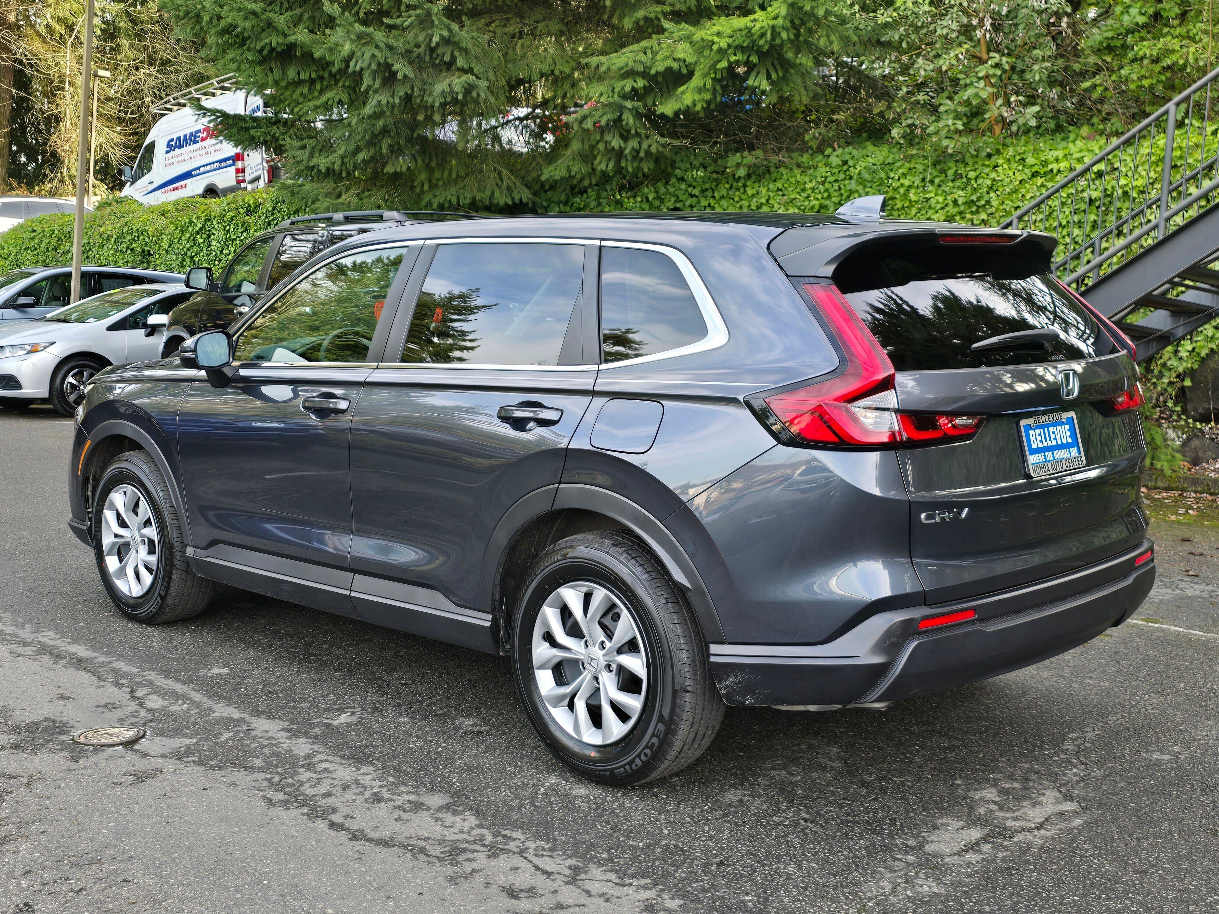 Certified 2025 Honda CR-V LX image 5