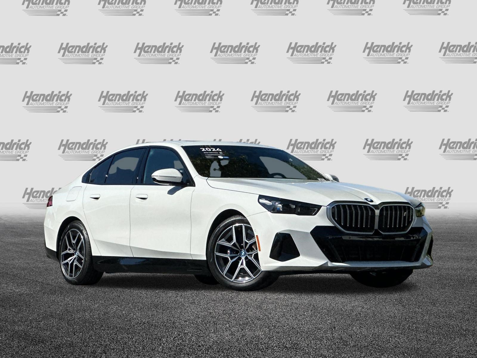 Certified 2024 BMW i5 eDrive40i w/ M Sport Package RWD image 2