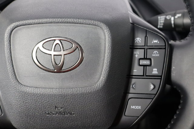 Used 2026 Toyota Prius LE FWD image 10