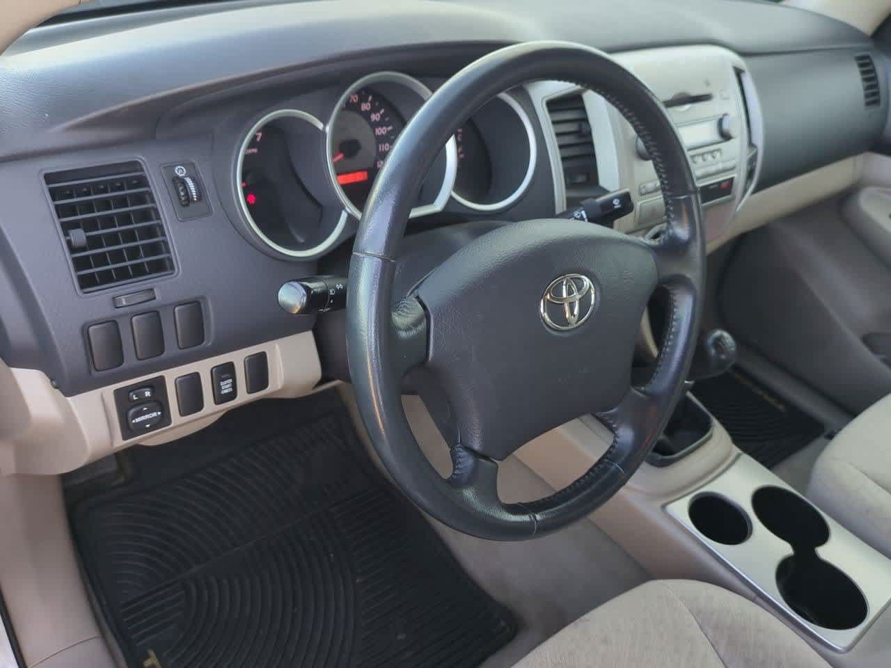Used 2007 Toyota Tacoma 4x4 Access Cab w/ SR5 Pkg #2 image 2